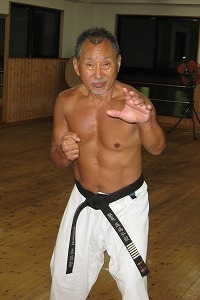 Рю Нарушима стал преемником фамильной школы каратэ